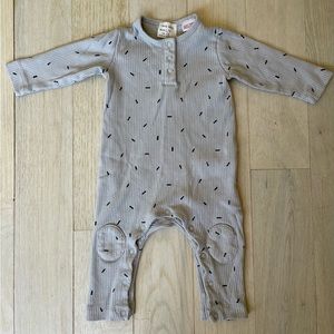 Zara baby full leg onesie 1-3 months